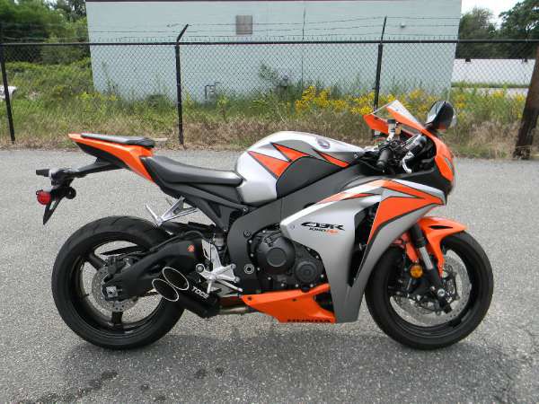 2010 honda cbr1000rr