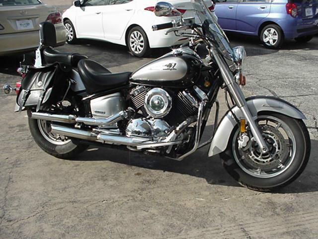 2004 Yamaha V-STAR 1100 Cruiser 