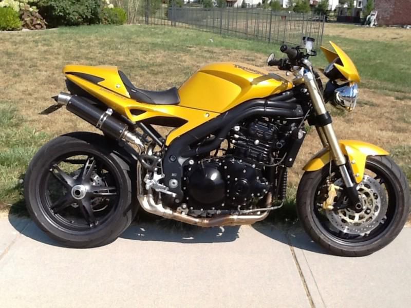 Triumph Speed Triple 1050 !!!EXCELLENT CONDITION!!!