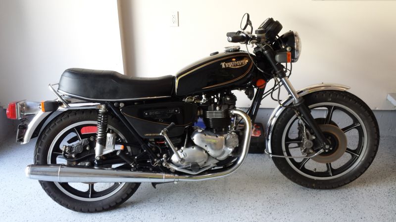 1982 Triumph Bonneville Royal Ltd.Edition original CT. title