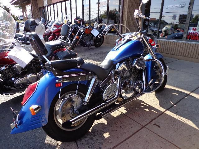 2007 honda vtx1300r  cruiser 