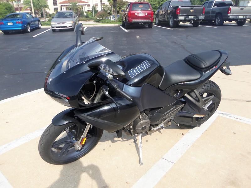 2008 buell 1125 r  sportbike 