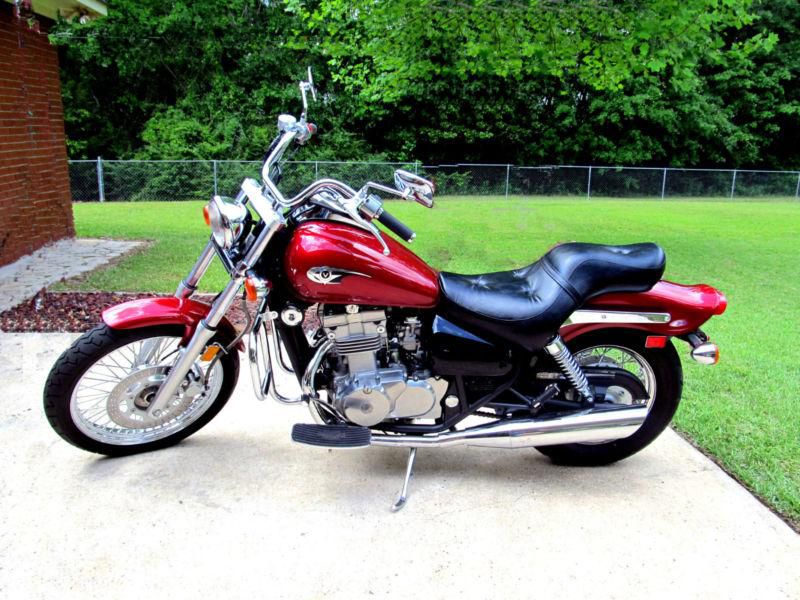 Like new 2009 kawasaki vulcan 500 ltd motorcycle