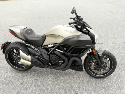 2015 ducati diavel