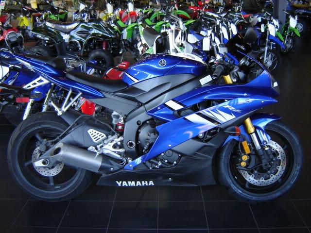 2006 yamaha yzf-r6  sportbike 