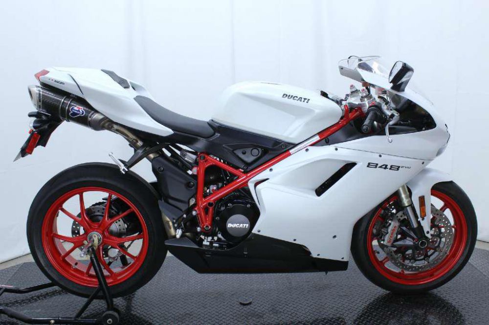 2012 Ducati Superbike 848 EVO Sportbike 