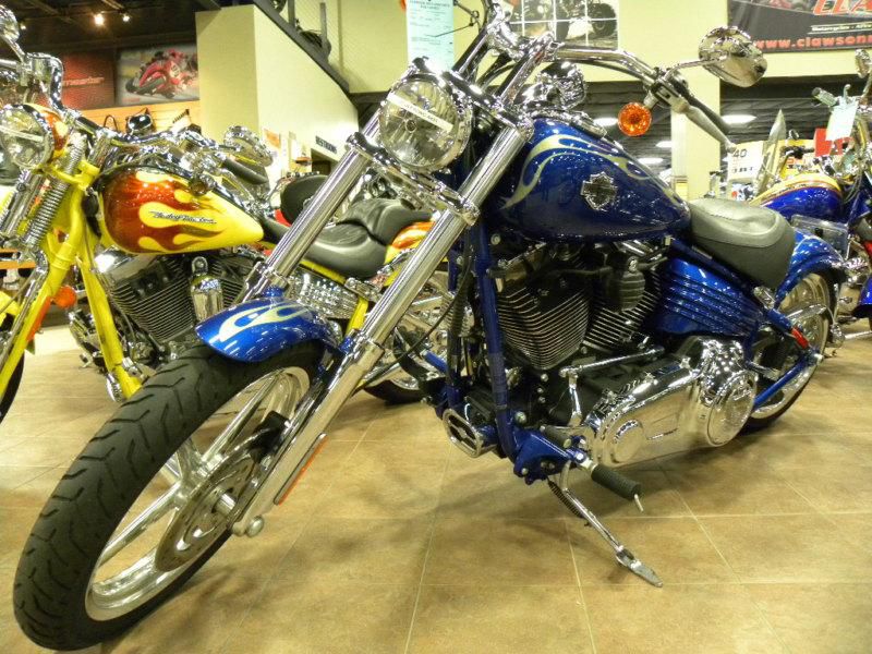 2009 Harley Rocker , Custom Paint, Soft tail