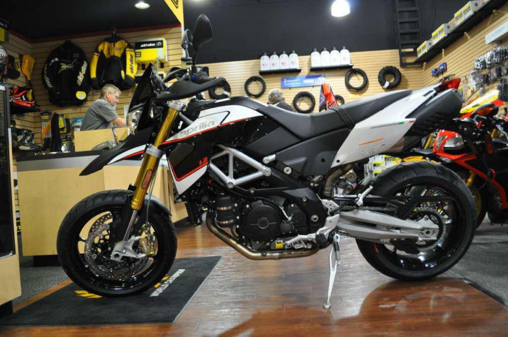 aprilia dorsoduro 750 custom