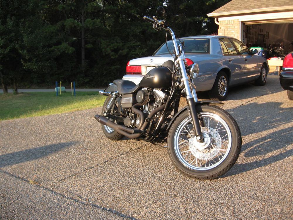 2006 Harley-Davidson Dyna Street Bob Cruiser 