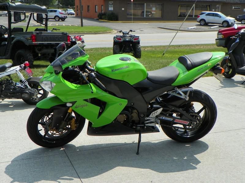 Buy CLEAN, SUPER NICE 2004 Kawasaki Ninja ZX10R on 2040-motos