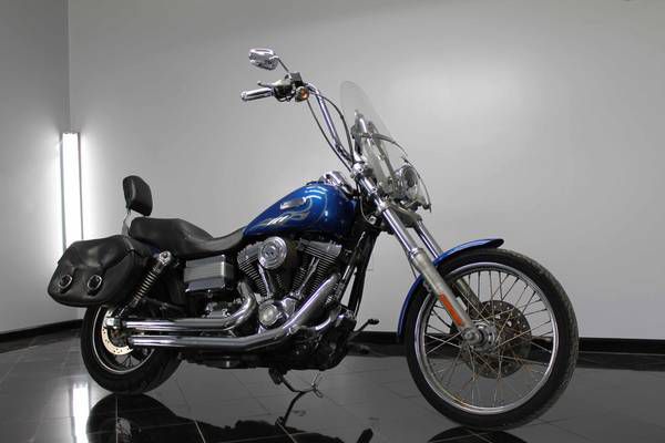 2007 harley davidson fxdwg blue with extras!!