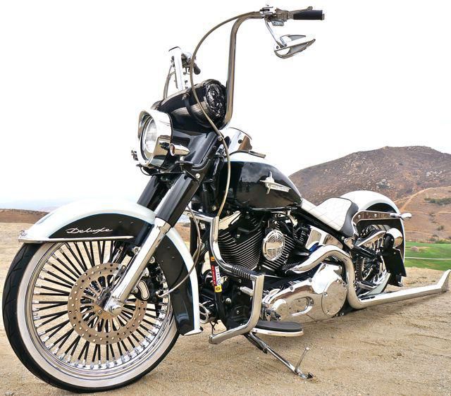 California Gangster Softail Deluxe 21 Wheel Air Ride Samson Cholo Fishtail Pipes