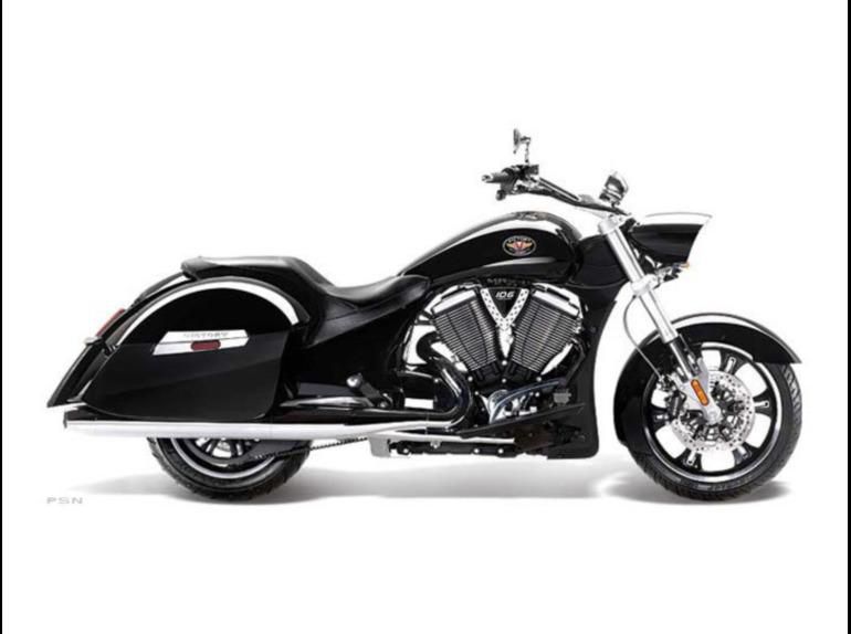 2012 Victory Cross Roads ROADS Cruiser 