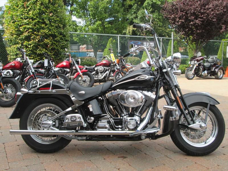 2005 Harley-Davidson FLSTSC - Softail Springer Classic Cruiser 