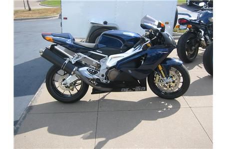 2009 aprilia rsv 1000 r  sportbike 