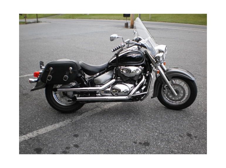 2005 Suzuki Boulevard 