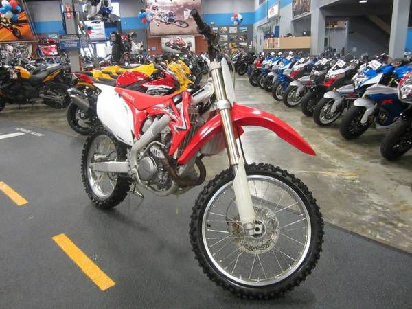 2009 honda crf&reg; 450r (ups03681)