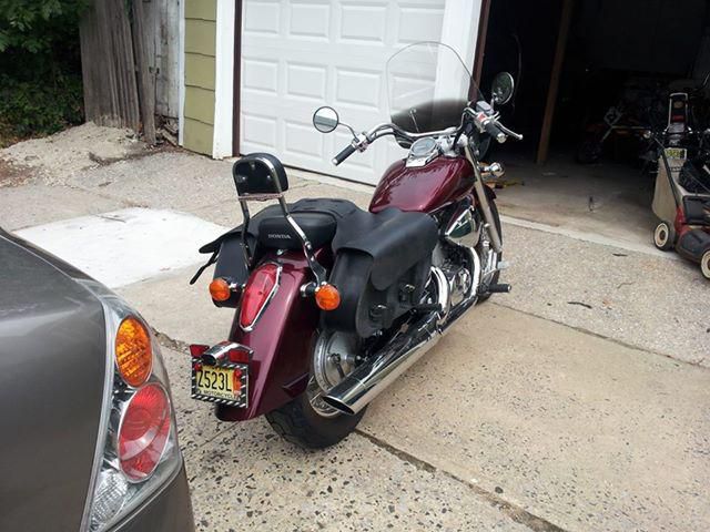 Honda Shadow aero 750cc, year 2004, exellent condition !!!, with 2300 miles !!