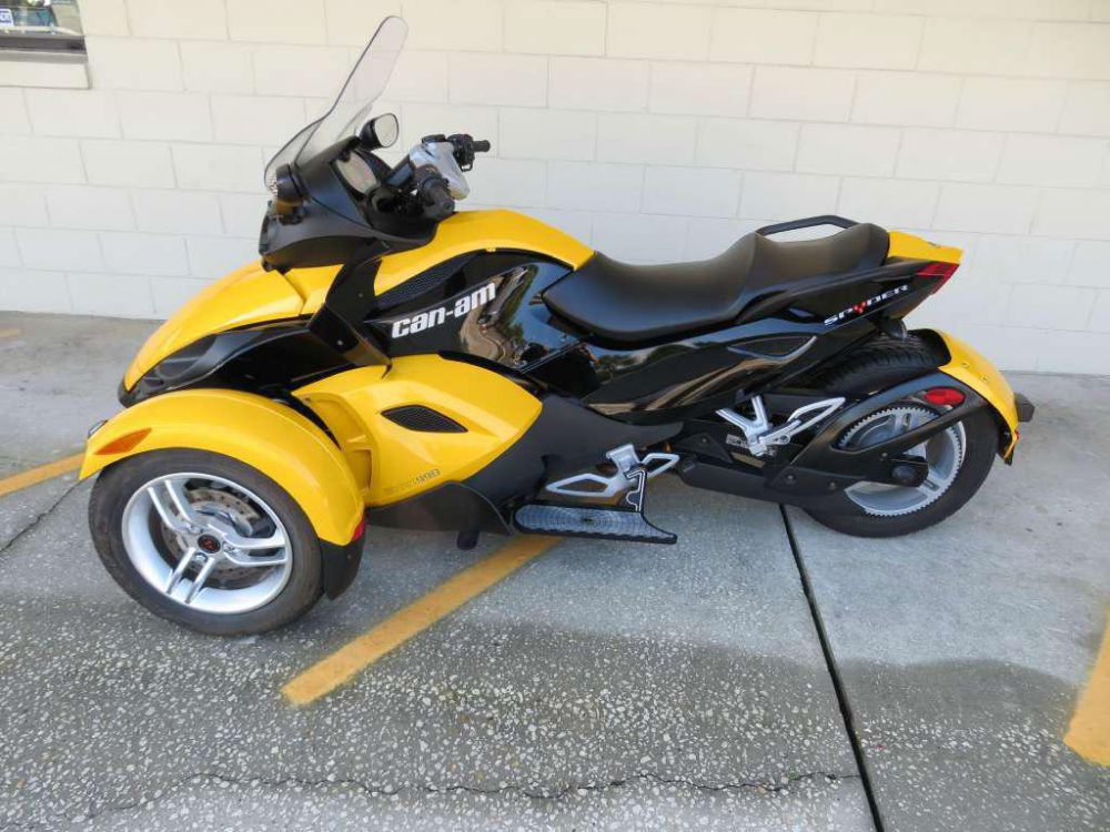 2009 can-am spyder  se5  sport touring 