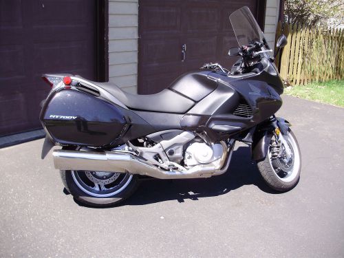 2011 honda nt700v