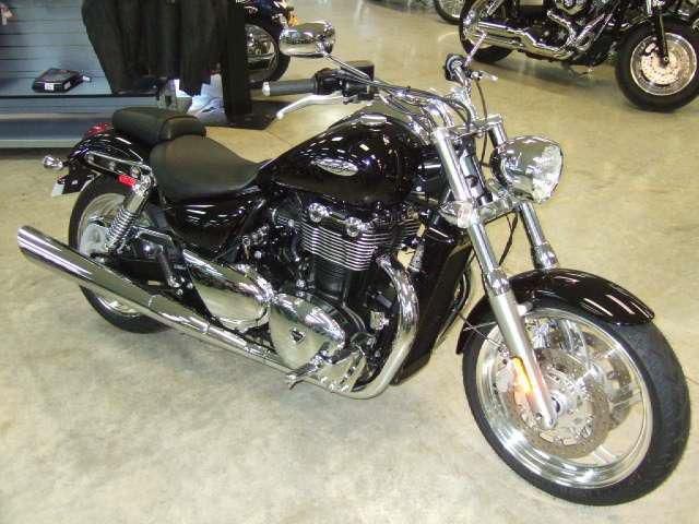 2010 Triumph Thunderbird ABS Cruiser 