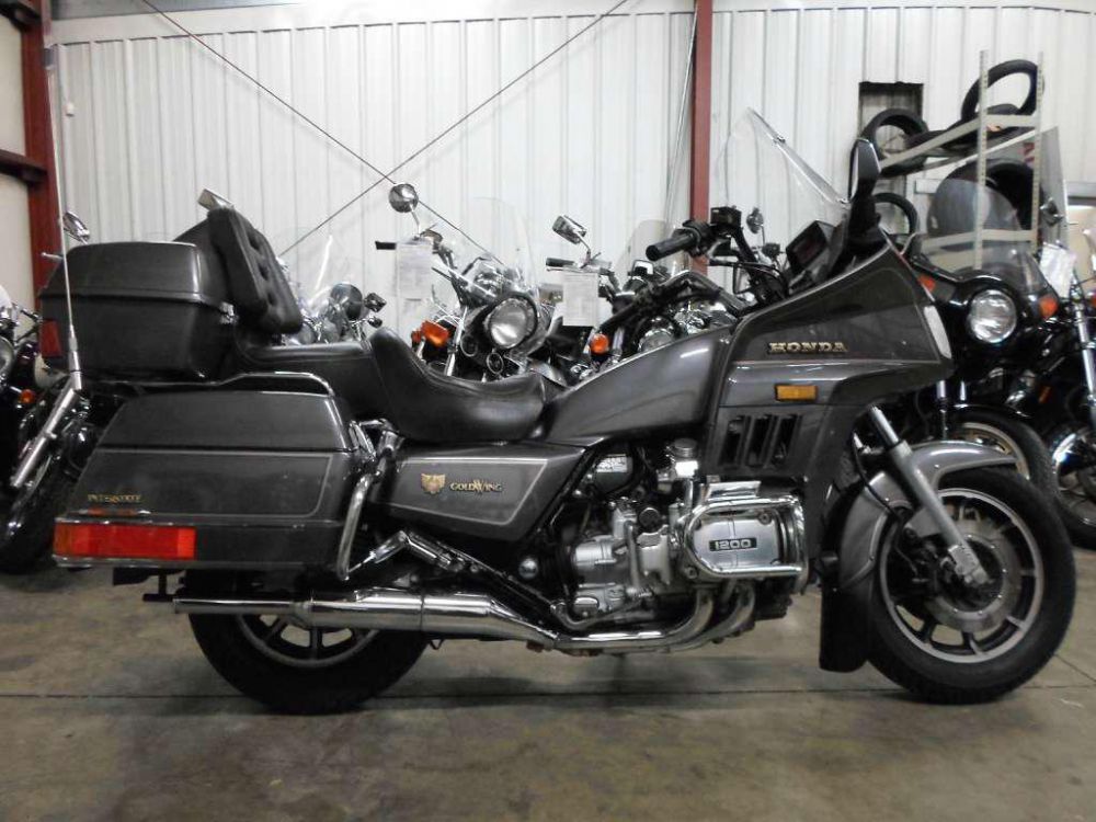 1987 honda gl1200 goldwing  touring 