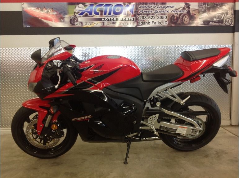 2011 Honda CBR600RRB 