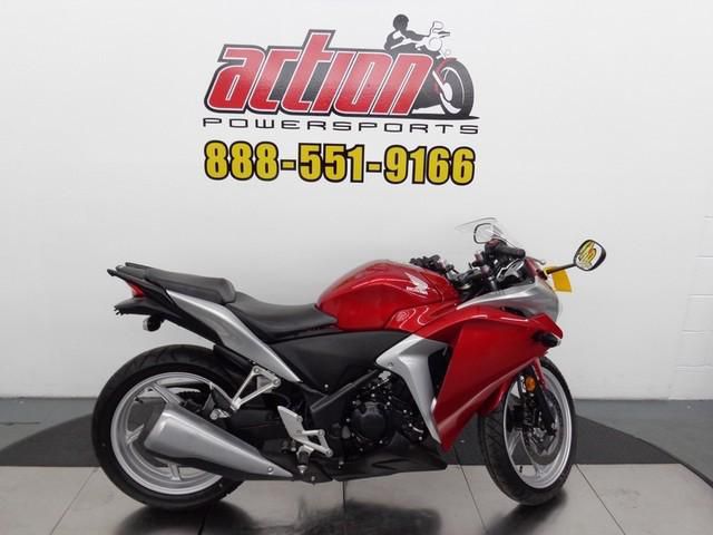 2011 honda cbr 250  sportbike 