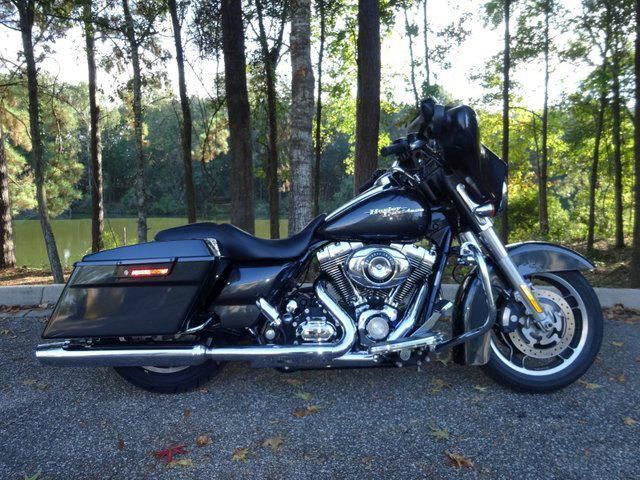 2009 Harley-Davidson FLHX STREET GLIDE Cruiser 