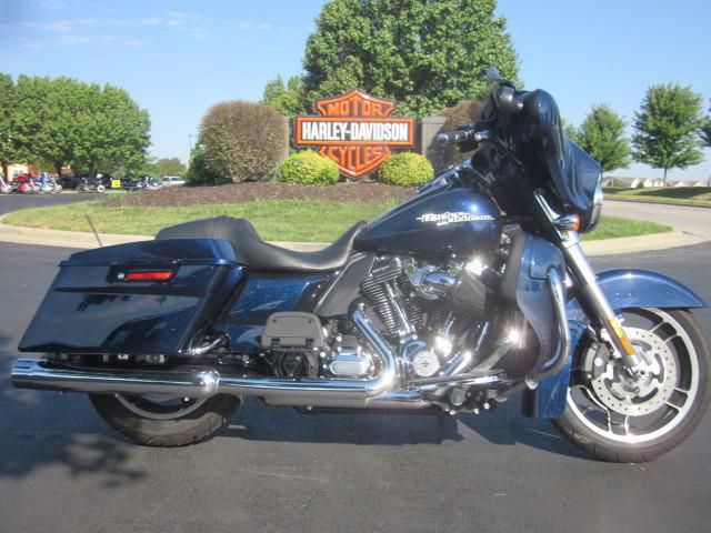 2012 Harley-Davidson FLHX Touring 