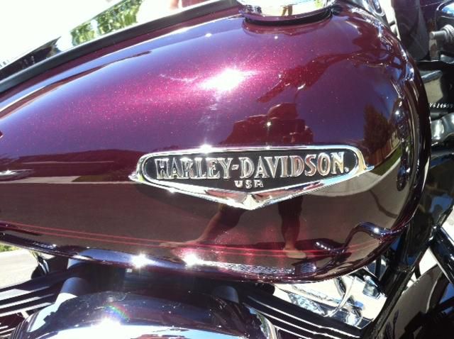 G@rge@us!!    2005 harley davidson roadking classic black cherry pearl