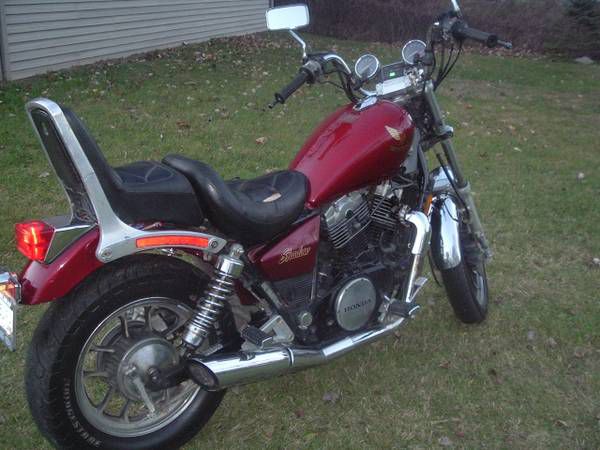 Nice Honda Shadow Vt700c Motorcycle , Looks and Runs Great , Xmas Gift