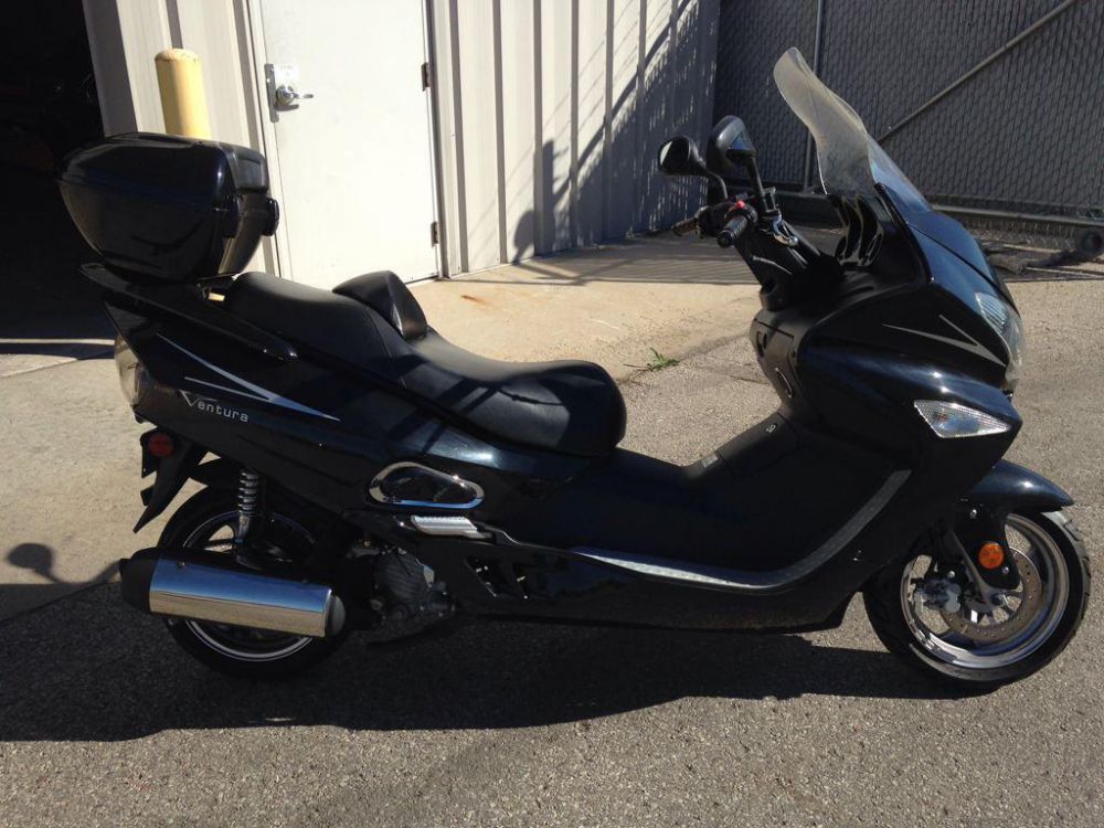 2009  ventura  scooter 