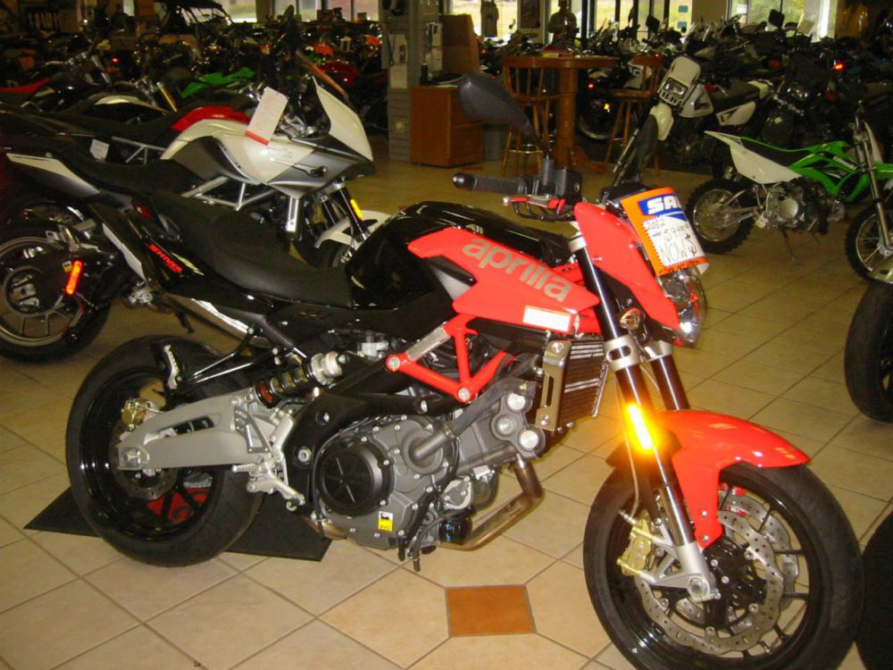 2012 Aprilia SHIVER 750 Sportbike 