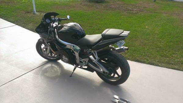 2004 yamaha r6.. helmet &amp; jacket. adult owned.