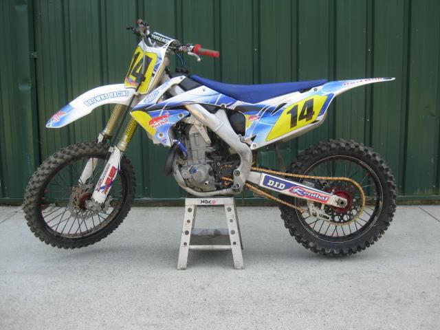 2009 honda crf 450r mint with extras $4,200, white, adult owned, always garaged