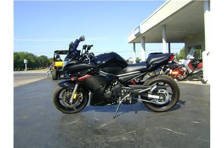 2009 Yamaha FZ 6R Standard 