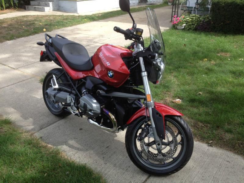 2012 bmw r1200r *630 miles!* special metallic red