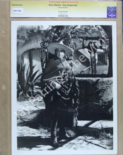 Acn-185 cgc photo nino martini scene from gay desperado 1936