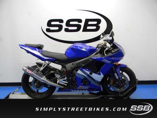 2005 yamaha yzf-r6  sportbike 