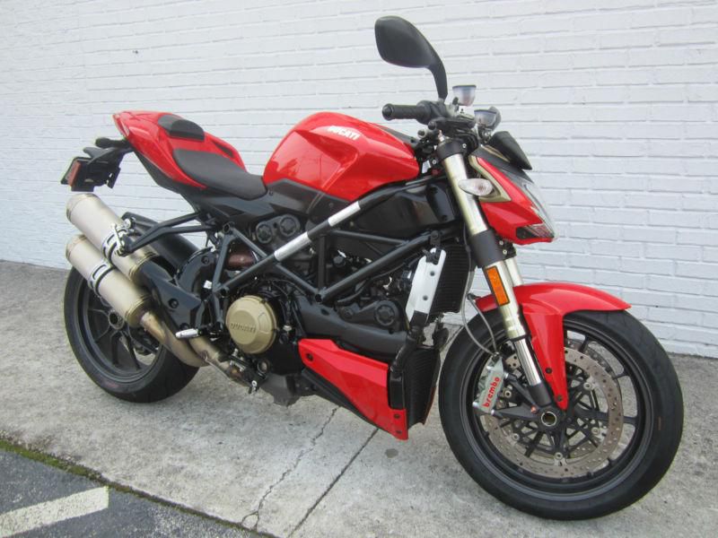 New 2010 ducati streetfighter 1098 priced to sell!!!