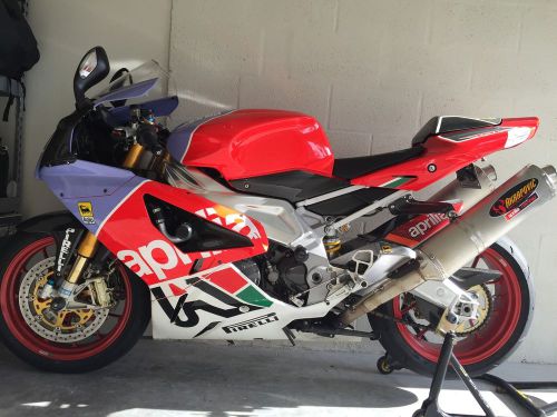 Aprilia RSVR Factory