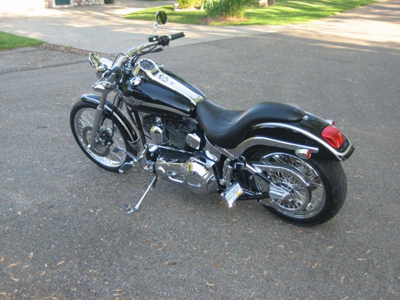 2003 harleydavison softail duce,black, 3,600 miles like new condition