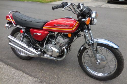 1976 Kawasaki 250 Triple for sale on 2040-motos
