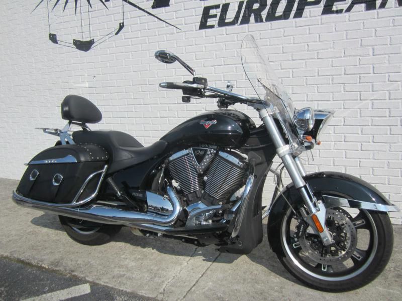 2012 Victory Cross Roads Low Miles