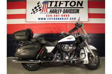 2007 Harley-Davidson FLHRC - ROAD KING - Touring 