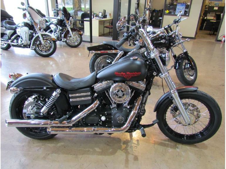 2011 Harley-Davidson FXDB Dyna Street Bob 