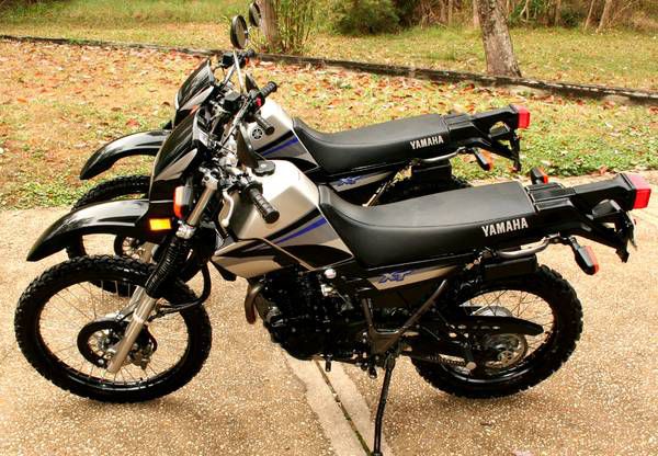 1995 yamaha xt225 sports bike motor cycle -- on/off road $2400 each