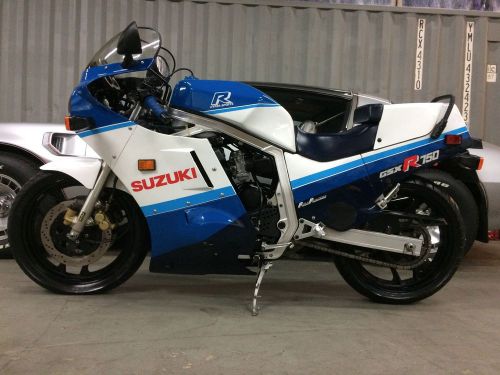 1987 Suzuki GSX-R