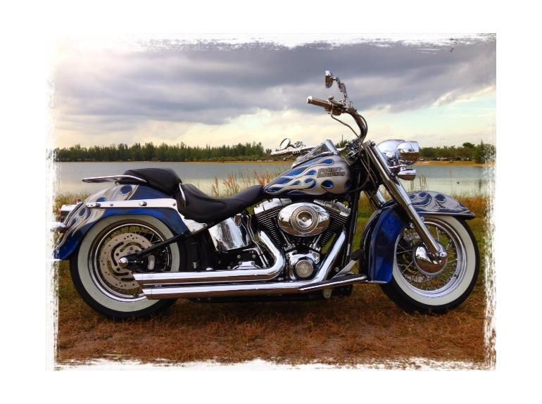 2007 Harley-Davidson Softail DELUXE Cruiser 